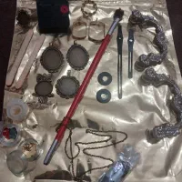 مقداری وسایل رزین کاری