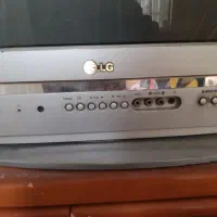 تلویزیون با گیرنده دیجیتال و میز|تلویزیون و پروژکتور|اراک, |دیوار