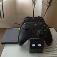 Xbox One S  1/5 tra game درحد آکبند دو دسته