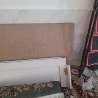 تخت دونفره چوبی تمیز جنس خوب