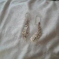 گوشواره نمادار