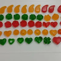 پاستیل‌‌قندمیوه‌ای‌و‌قندرژیمی‌در‌طعم‌و‌رنگای‌مختلف
