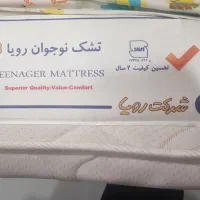 تخت به همراه تشک مارک رویا|تخت و سرویس خواب|ورامین, ورامین|دیوار