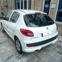 پژو ۲۰۷ اتومات سقف فلز مدل ۱۴۰۵