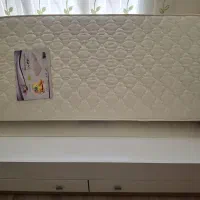 تخت یکنفره سفید با تشک خوشخواب|تخت و سرویس خواب|تهران, شهرک بوعلی|دیوار