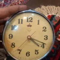 ساعت قدیمی و نوستالژی