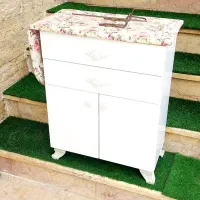 میز اتو و چرخ خیاطی