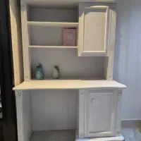 میز تحریر همراه با کتابخانه پی وی سی