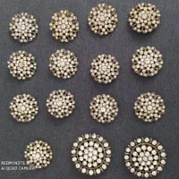 دکمه فلزی نگین دار