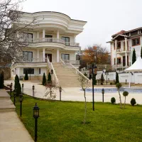 ویلا-کلاردشت-1150-متر-زمین-670-متر-بنا