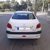 پژو ۲۰۶ صندوقدار v8دریچه سیمی|خودرو سواری و وانت|اصفهان, شهرک صنعتی امیرکبیر (شاپور جدید)|دیوار