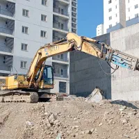 نیازمند راننده بیل مکانیکی ماهر پیکور زن