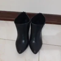 نیم بوت سایز ۳۸|کیف، کفش، کمربند|شاهینشهر, خانه کارگر|دیوار