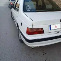 پژوپارس سفید