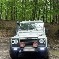 پاژن ۴سیلندر ۲در / لندروور دفندر