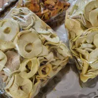 فروش انواع میوه خشک لواشک و سبزیجات خشک|خوردنی و آشامیدنی|کرج, کوی کارمندان جنوبی|دیوار