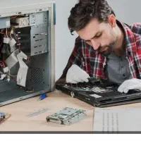کاراموز کار در خدمات کامپیوتری