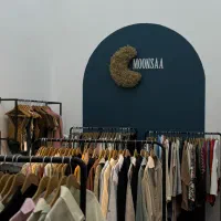 خرید حضوری و آنلاین مونسا