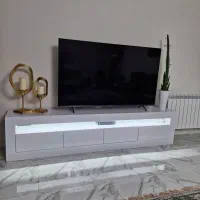 میز تی وی و آینه کنسول