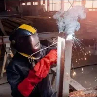 جوشکار هستم دنبال کار در عراق