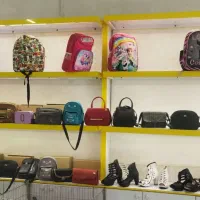 دکور تمیز و مرتب کیف و کفش بایک رنگ جذاب
