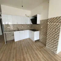 ۱۰۰ متر خ جمهوری ۲ خواب / دسترسی عالی / کد ۸۷۳۴