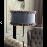 آباژور ایستاده