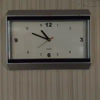 ساعت دیواری