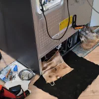 تعمیرات تخصصی یخچال|خدمات پیشه و مهارت|کیش, |دیوار