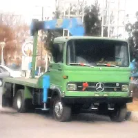 جرثقیل رضا با ۳۰سال تجربه کاری