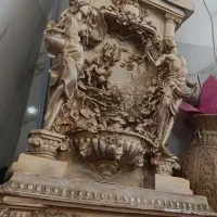 ساعت آبنما دار ایستاده