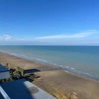 220-متر-آپارتمان-ساحلی-نوشهر-استخردار