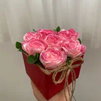 باکس گل آماده تحویل|گل مصنوعی|زاهدان, |دیوار