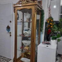 یک عدد گنجه  شیک وتمیز طلایی|بوفه، ویترین، کنسول|مشهد, کشاورز|دیوار