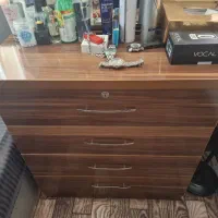 میز و اینه کاملا سالم