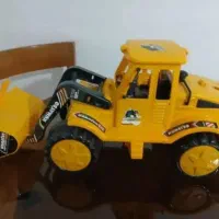 لودر ۷۰ سانتی بزرگ|اسباب‌‌بازی|همدان, |دیوار