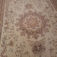 فرش ۶ متری نقش برجسته بفروش میرسد