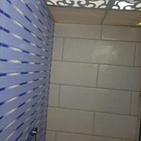 کاشی  و سرامیک کاری کف و بدنه .استخر سونا جکوزی