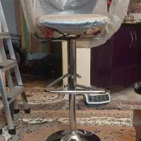 صندلی گردان کاملا نو با تنظیم ارتفاع