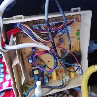 سیار تمیر یخچال  کولر گازی اسپیلت تمام نقاط