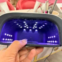 ۲ عدد دستگاه یووی سان اصلی|آرایشگاه و سالنهای زیبایی|تبریز, |دیوار