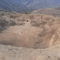 فروش زمین یک هکتاری در کیاسر دور فنس شده