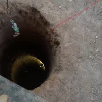 حفاری چاه وتخریب کاری کلی جزی و پلاستر زنی عبدالهی|خدمات پیشه و مهارت|فلارد, |دیوار