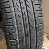 یک حلقه لاستیک کویر تایر بسیار تمیز