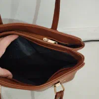 دو عدد کیف|کیف، کفش، کمربند|خرم‌آباد, |دیوار