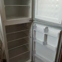 یه عدد یخچال فریزر 14فوت مارک  Bost