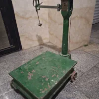 باسکول ۱۰۰ کیلویی