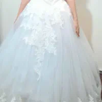 لباس عروس سایز ۳۸ تا ۴۲ فقط یک بار پوشیده شده