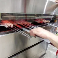 به یک کارگر ساده جهت همکاری در کبابی نیازمندیم