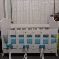 تخت با تشک کودک
